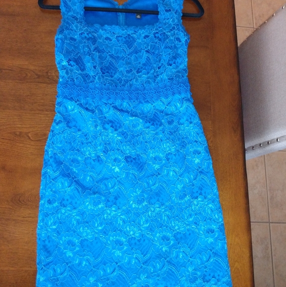 Dress - Picture 1 of 2